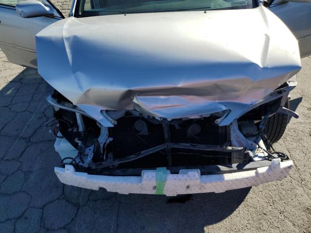 Photo 11 from auction – 2003 TOYOTA CAMRY LE with VIN 4T1BE32K33U713610