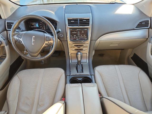 Foto 8 de la subasta – 2011 LINCOLN MKX con VIN 2LMDJ6JK1BBJ13913