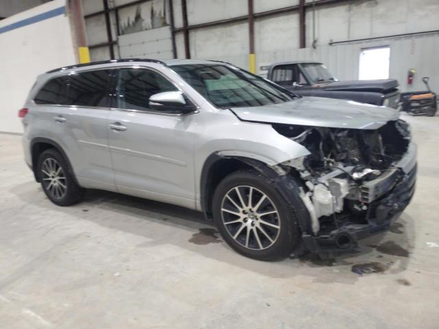 Photo 4 from auction – 2018 TOYOTA HIGHLANDER with VIN 5TDJZRFH7JS899840
