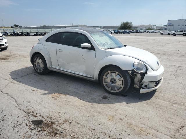 Photo 4 from auction – 2016 VOLKSWAGEN BEETLE with VIN 3VWJ07AT5GM627920