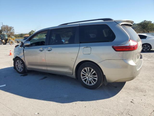 Photo 2 from auction – 2017 TOYOTA SIENNA XLE with VIN 5TDYZ3DC8HS831687
