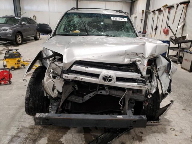 Photo 5 from auction – 2004 TOYOTA 4RUNNER SR with VIN JTEBU14R240029495