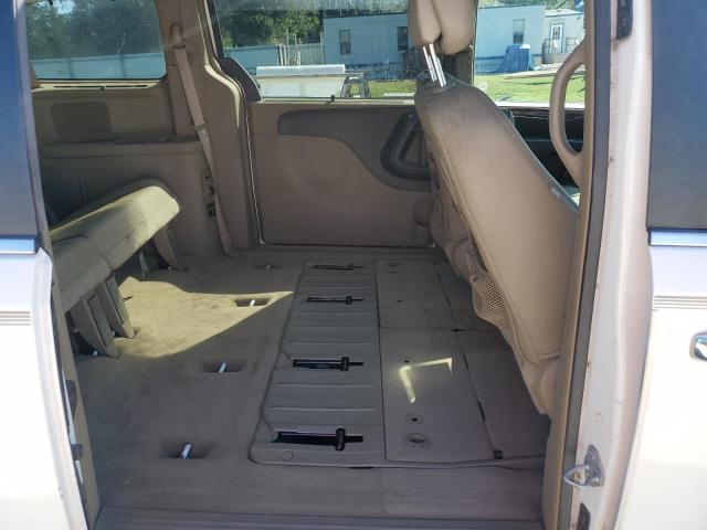 Photo 11 from auction – 2015 CHRYSLER TOWN & COU with VIN 2C4RC1CG6FR657588