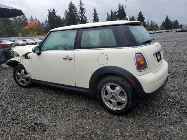Photo 2 from auction – 2010 MINI COOPER with VIN WMWMF3C50ATZ21415