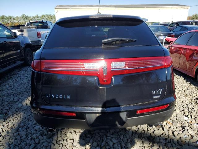 Photo 6 from auction – 2017 LINCOLN MKT with VIN 2LMHJ5NK2HBL01824