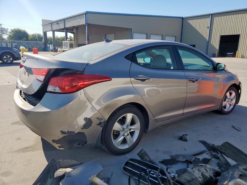 Photo 3 from auction – 2012 HYUNDAI ELANTRA GL with VIN 5NPDH4AE9CH146321