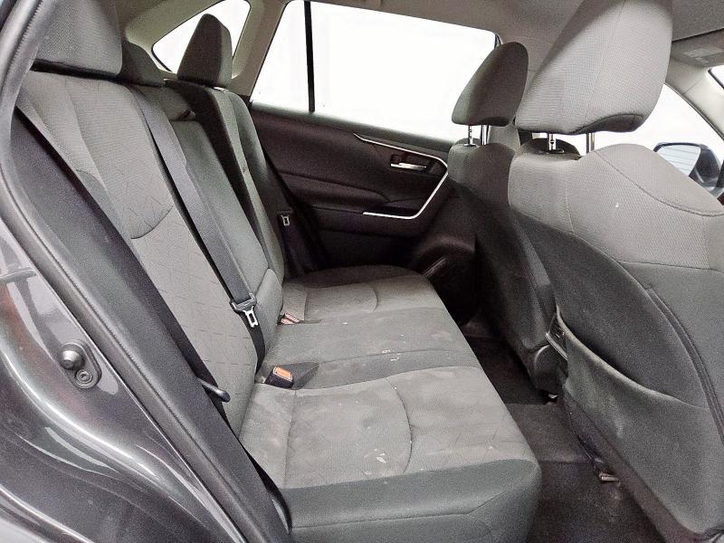 Photo 11 from auction – 2021 TOYOTA RAV4 XLE with VIN 2T3W1RFV5MC089355
