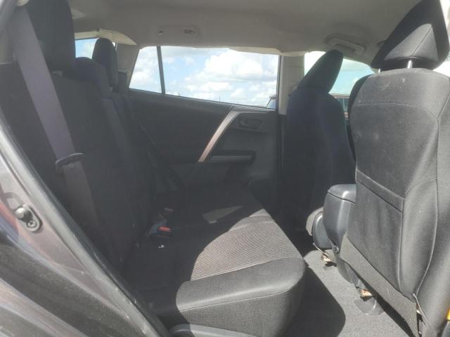 Photo 11 from auction – 2018 TOYOTA RAV4 LE with VIN JTMZFREV4JJ204522