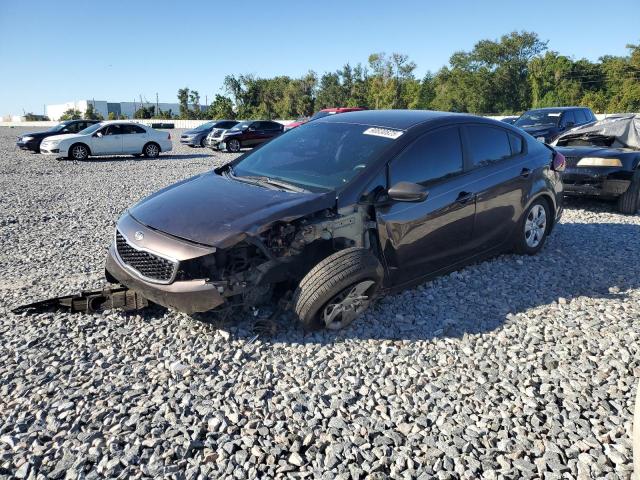 KIA FORTE LX 2017 with VIN 3KPFK4A77HE068127 - Photo from auction