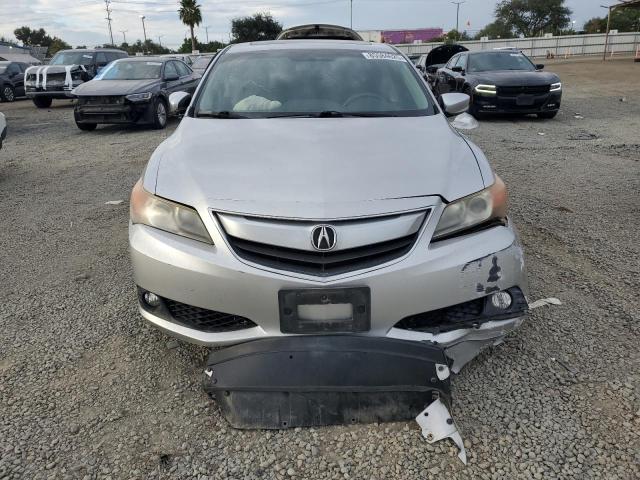 Photo 5 from auction – 2013 ACURA ILX 24 PRE with VIN 19VDE2E55DE000956