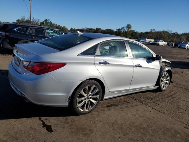 Photo 3 from auction – 2012 HYUNDAI SONATA SE with VIN 5NPEC4AC5CH328230