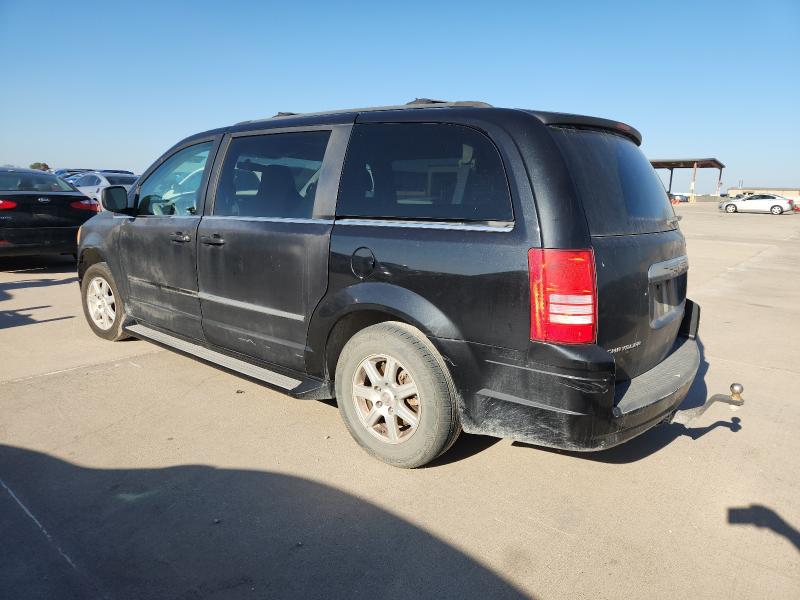 Photo 2 from auction – 2010 CHRYSLER TOWN & COU with VIN 2A4RR5D10AR271395