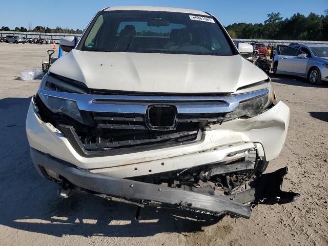 Photo 5 from auction – 2017 HONDA RIDGELINE with VIN 5FPYK3F43HB015119