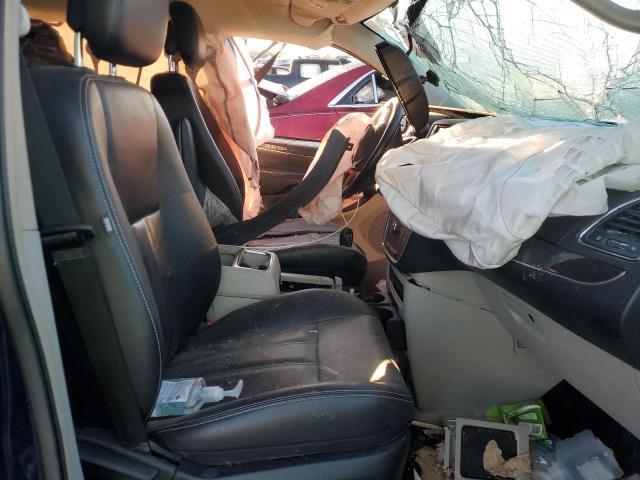 Photo 7 from auction – 2014 CHRYSLER TOWN & COU with VIN 2C4RC1BG1ER133152