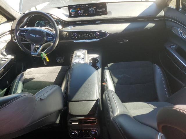 Photo 8 from auction – 2022 GENESIS GV70 BASE with VIN KMUMCDTC5NU032767