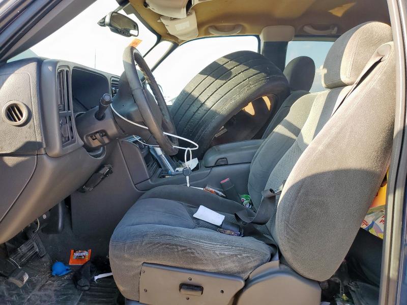 Photo 7 from auction – 2004 CHEVROLET SILVERADO with VIN 2GCEC19T841356903