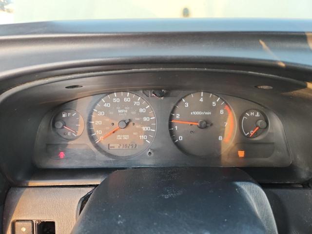Photo 9 from auction – 2000 NISSAN FRONTIER with VIN 1N6ED27Y8YC398535