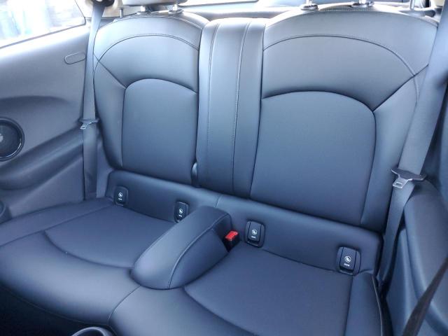 Photo 10 from auction – 2016 MINI COOPER S with VIN WMWXP7C54G3B33802