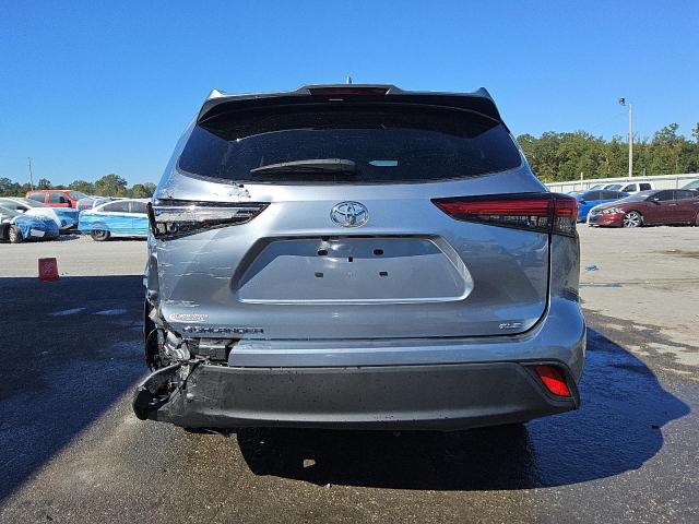 Photo 6 from auction – 2022 TOYOTA HIGHLANDER with VIN 5TDGZRAH8NS135843