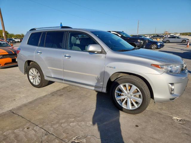 Photo 4 from auction – 2011 TOYOTA HIGHLANDER with VIN JTEDC3EH1B2000665