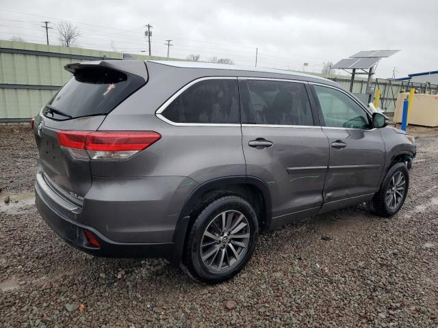 Photo 3 from auction – 2018 TOYOTA HIGHLANDER with VIN 5TDJZRFH2JS487812