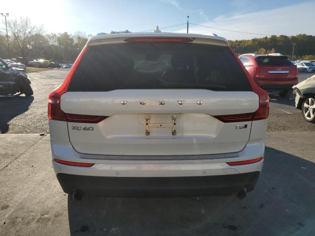 Photo 6 from auction – 2018 VOLVO XC60 T5 with VIN LYV102RK0JB068923