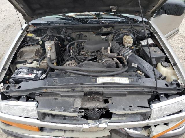 Photo 12 from auction – 2001 CHEVROLET BLAZER with VIN 1GNCS13W412128008