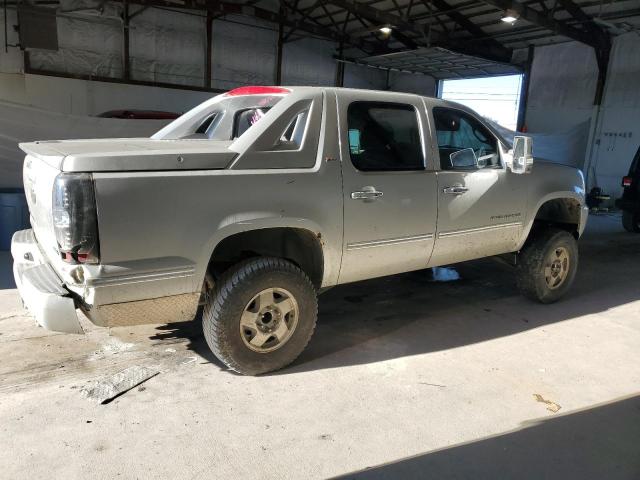 Photo 3 from auction – 2011 CHEVROLET AVALANCHE with VIN 3GNTKFE39BG281041