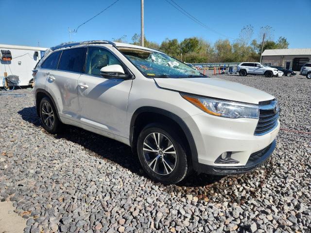 Photo 4 from auction – 2016 TOYOTA HIGHLANDER with VIN 5TDJKRFH2GS345411