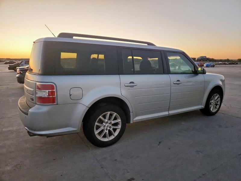 Photo 3 from auction – 2019 FORD FLEX SE with VIN 2FMGK5B86KBA28181