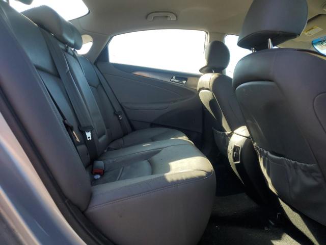 Photo 10 from auction – 2012 HYUNDAI UK with VIN KMHEC4A44CA044762