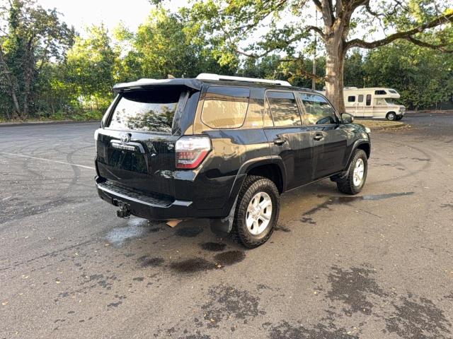 Photo 4 from auction – 2018 TOYOTA 4RUNNER SR with VIN JTEBU5JR6J5568616