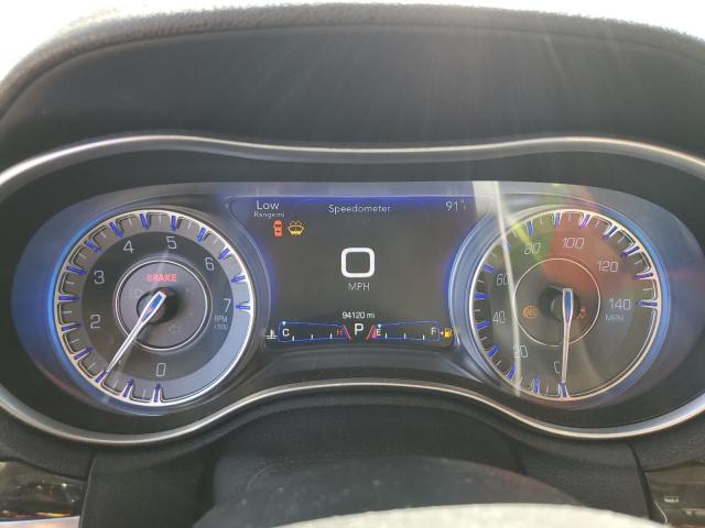 Photo 9 from auction – 2017 CHRYSLER 300C with VIN 2C3CCAEG5HH516690