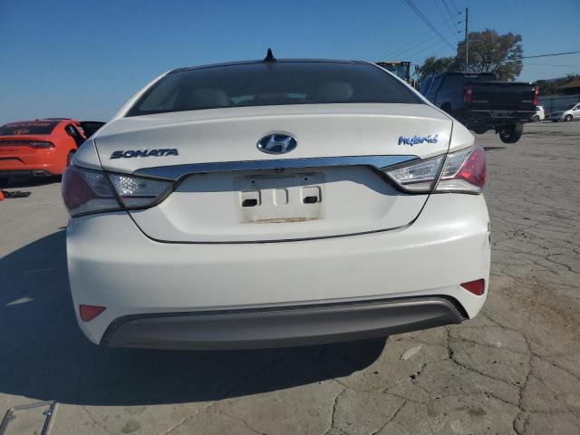 Photo 6 from auction – 2011 HYUNDAI SONATA HYB with VIN KMHEC4A45BA007458