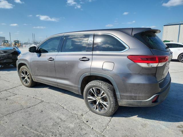 Foto 2 de la subasta – 2017 TOYOTA HIGHLANDER con VIN 5TDZARFH2HS032415