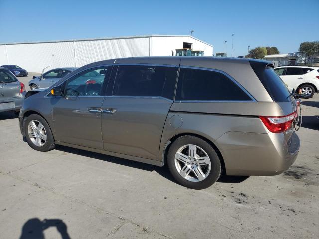 Photo 2 from auction – 2012 HONDA ODYSSEY TO with VIN 5FNRL5H96CB015798