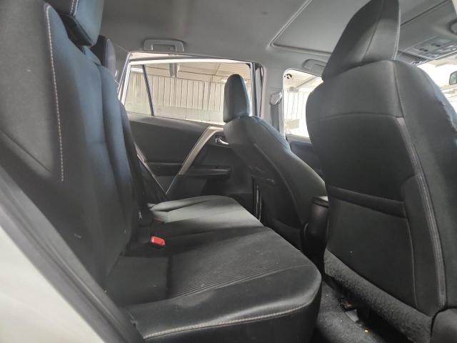 Photo 11 from auction – 2014 TOYOTA RAV4 XLE with VIN 2T3RFREV9EW194271
