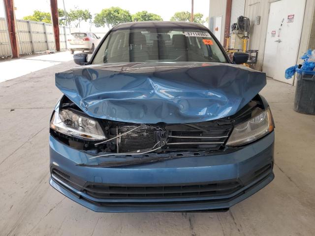 Photo 5 from auction – 2017 VOLKSWAGEN JETTA S with VIN 3VW2B7AJ6HM326412