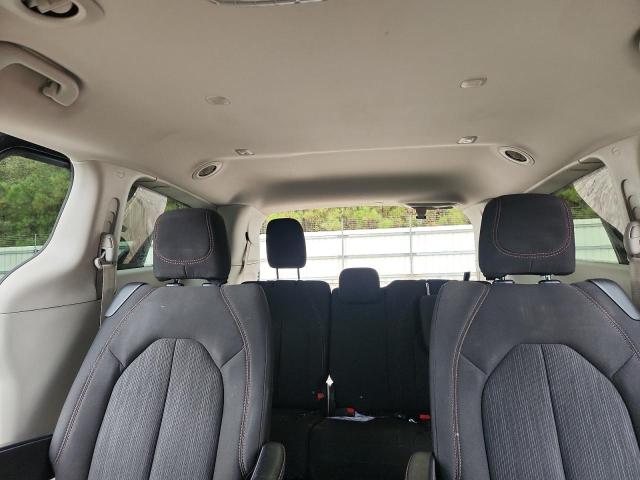 Photo 10 from auction – 2018 CHRYSLER PACIFICA T with VIN 2C4RC1FG5JR261687