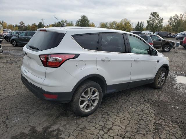 Photo 3 from auction – 2017 FORD ESCAPE SE with VIN 1FMCU0G97HUC97063