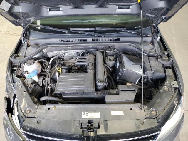 Photo 11 from auction – 2018 VOLKSWAGEN JETTA S with VIN 3VW2B7AJ0JM247680