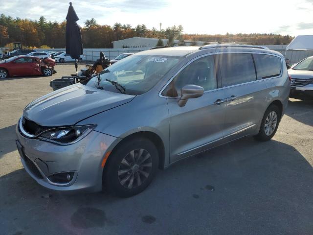 CHRYSLER PACIFICA T 2018 with VIN 2C4RC1BG9JR227418 - Photo from auction