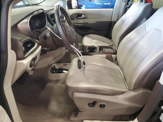 Photo 7 from auction – 2017 CHRYSLER PACIFICA T with VIN 2C4RC1BG8HR670282