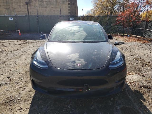 Photo 5 from auction – 2018 TESLA MODEL 3 with VIN 5YJ3E1EB3JF170435