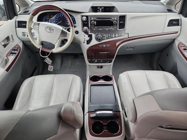Photo 8 from auction – 2011 TOYOTA SIENNA XLE with VIN 5TDYK3DC7BS024945