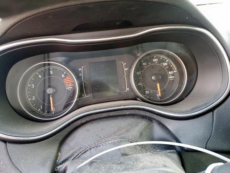 Photo 9 from auction – 2019 JEEP CHEROKEE L with VIN 1C4PJLCB1KD358763