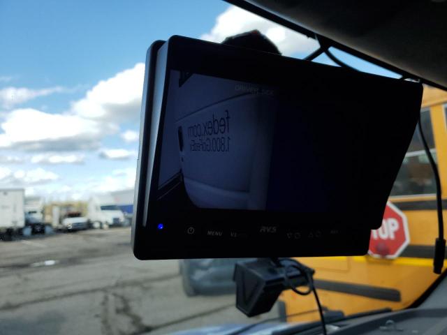Photo 9 from auction – 2021 FORD ECONOLINE with VIN 1FDWE3FK6MDC23594