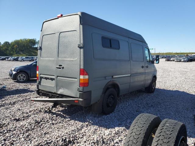 Photo 4 from auction – 2005 DODGE SPRINTER 2 with VIN WD0PD644555800930