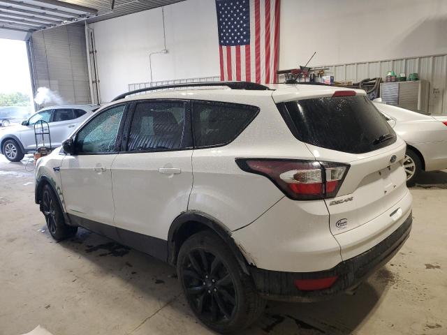 Photo 2 from auction – 2017 FORD ESCAPE SE with VIN 1FMCU9GD1HUC66397