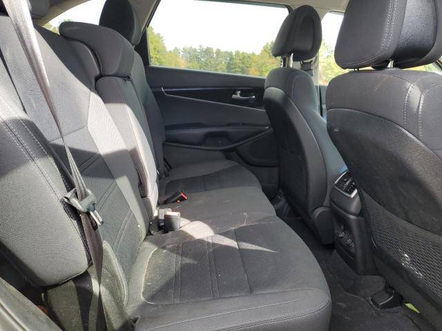 Photo 11 from auction – 2016 KIA SORENTO LX with VIN 5XYPGDA54GG180342